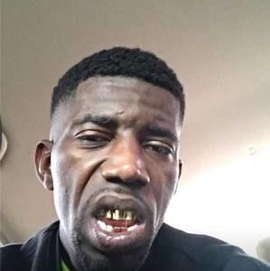 Meet your Posher, Larry